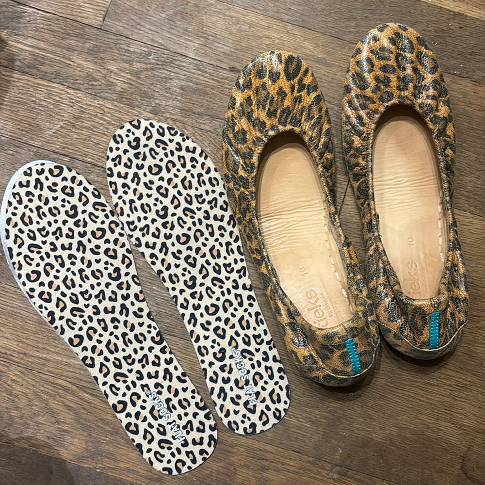 Leopard Tieks with flat socks